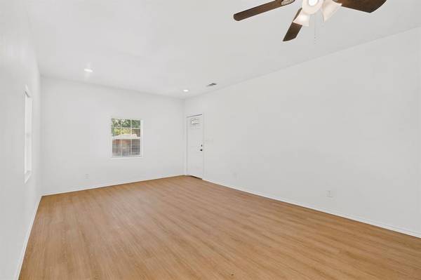 3827 Myrtle Street, Dallas, TX 75215