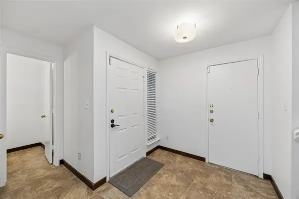 8418 Towneship Lane, Dallas, TX 75243
