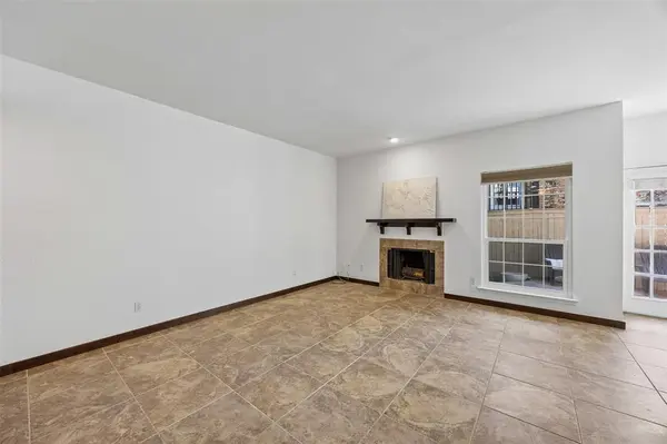 8418 Towneship Lane, Dallas, TX 75243