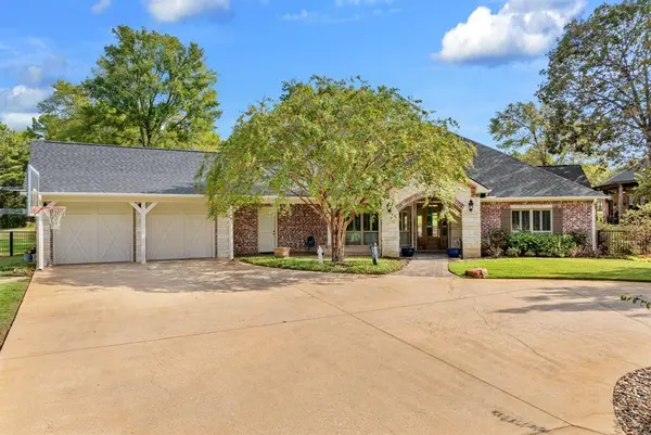 1125 County Road 1401, Jacksonville, TX 75766