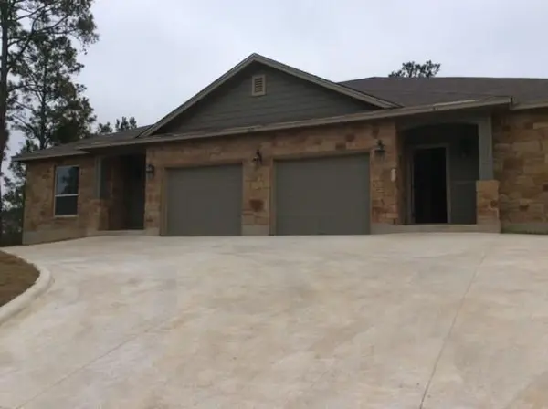 103 S Kanaio DR #B, Bastrop, TX 78602