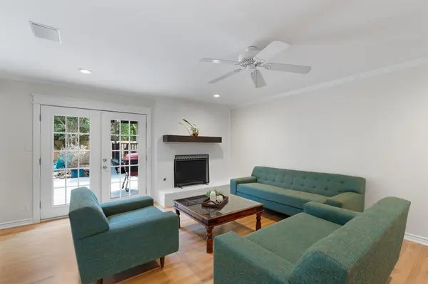 8605 Primrose LN, Austin, TX 78757
