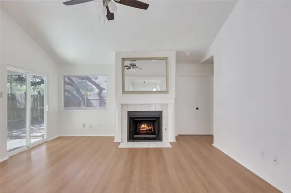 6302 Jennings DR, Austin, TX 78727
