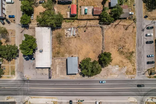 1000 N Main ST, Taylor, TX 76574