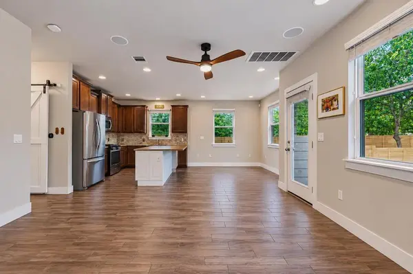 602 Bernstein ST #18, Austin, TX 78745
