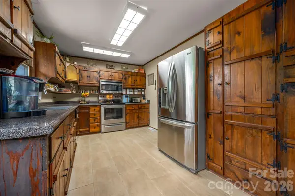 307 Owl Hollow RD, Mill Spring, NC 28756