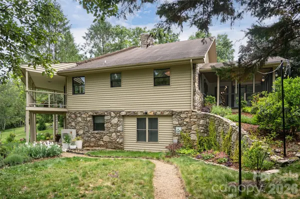 56 Donna LN, Alexander, NC 28701