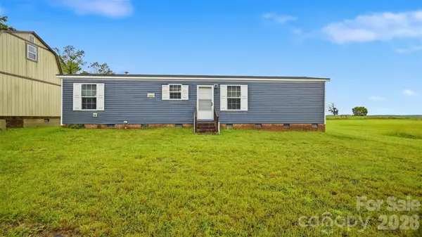 692 Topnot RD, Yanceyville, NC 27379