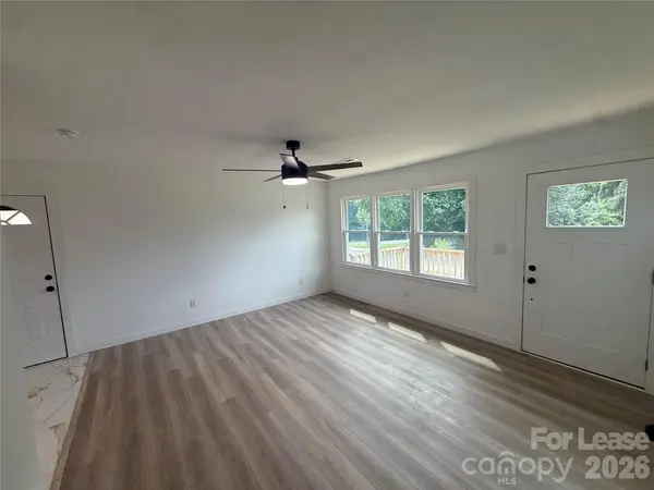 19410 Smithville LN, Cornelius, NC 28031