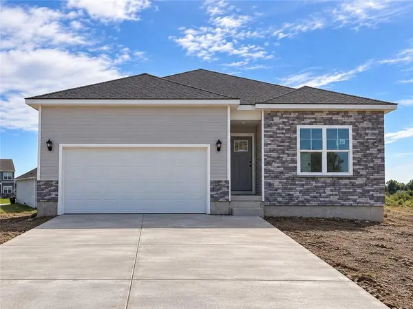 717 Solstice CIR, Belton, MO 64012
