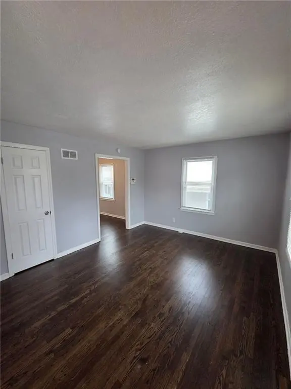 4509 Monroe AVE, Kansas City, MO 64130