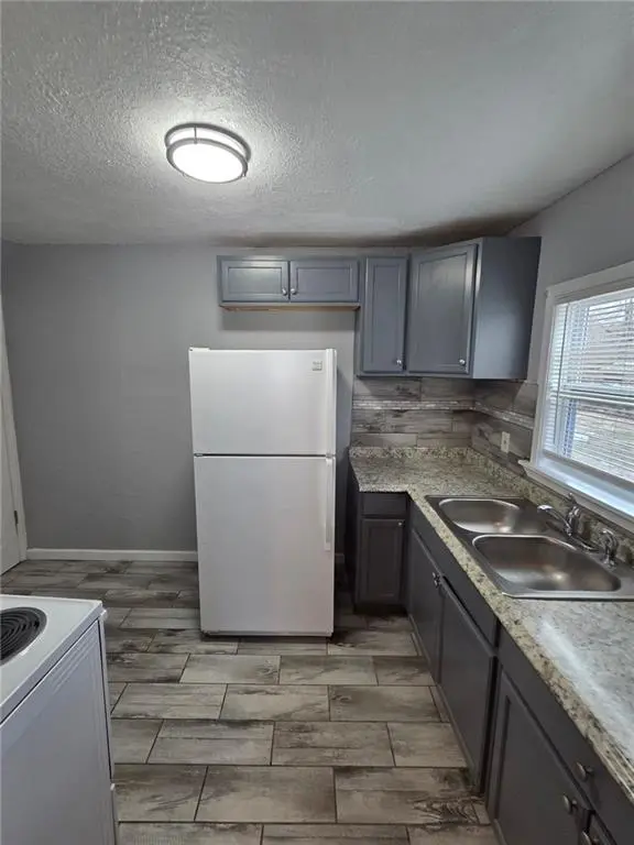4509 Monroe AVE, Kansas City, MO 64130