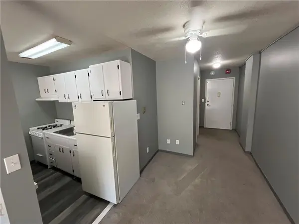 600 E 8th ST #3M, Kansas City, MO 64106