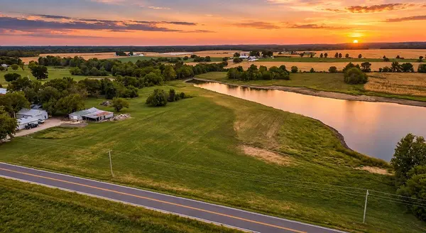 E State Rt 2 HWY, Harrisonville, MO 64701