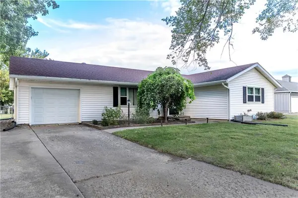 529 North DR, Marshall, MO 65340