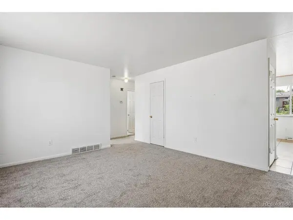 953 S Yarrow, Lakewood, CO 80226