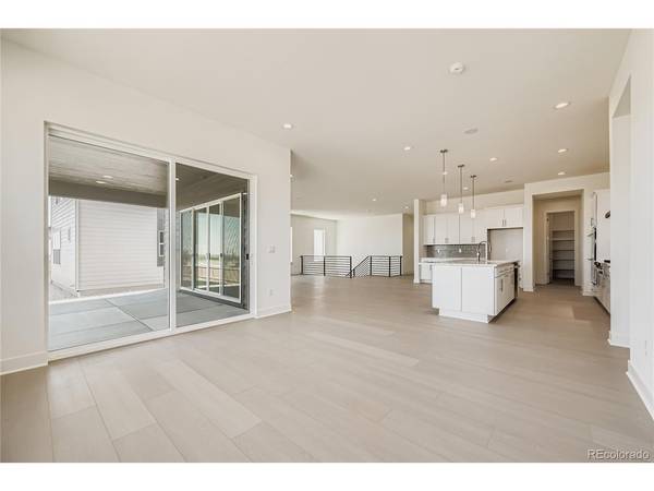 8134 S Bersshine, Aurora, CO 80016