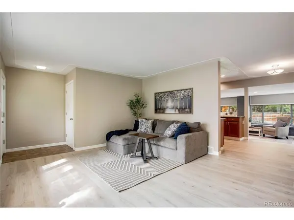 12762 Woodland, Longmont, CO 80504