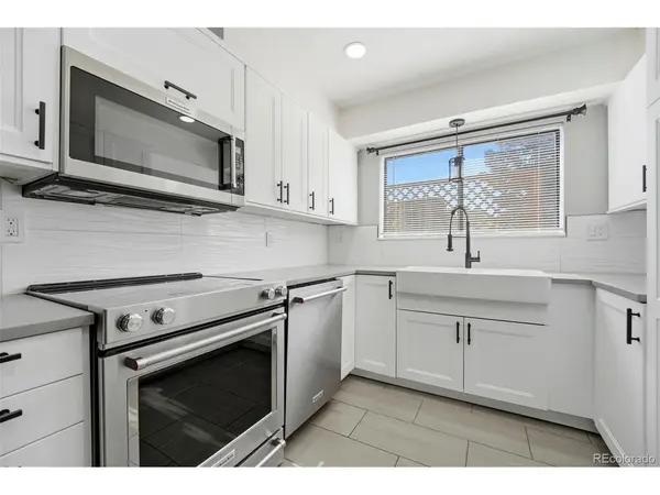 418 Wright #102, Lakewood, CO 80228