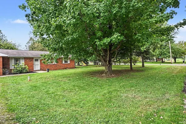 5464 N 850 E RD, North Webster, IN 46555