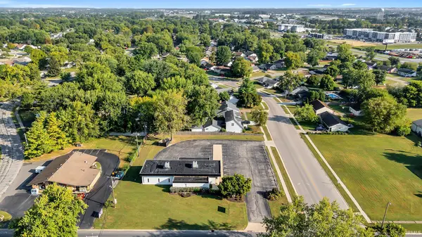 340 Tracy RD, Whiteland, IN 46184