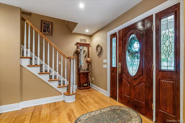 53 State PL, Huntington, NY 11743