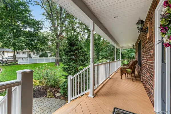 53 State PL, Huntington, NY 11743