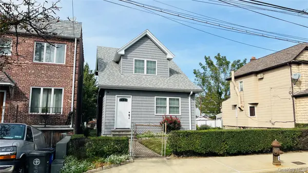 5954 Grand AVE, Maspeth, NY 11378