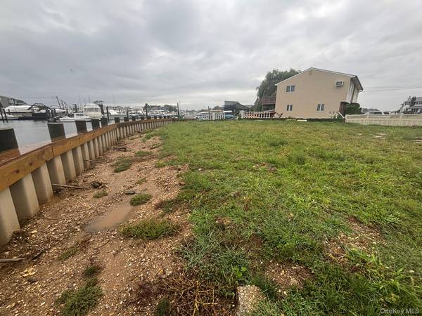 2 west 4th ST, Freeport, NY 11520