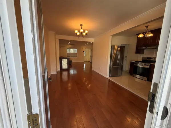 18917 45th AVE, Flushing, NY 11358