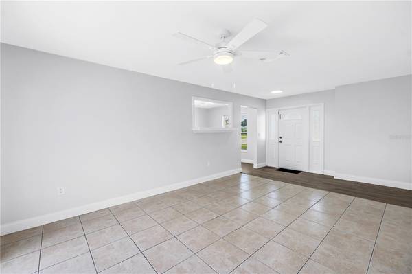 2918 SANDPOINTE DR, Bradenton, FL 34205