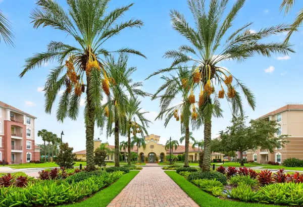 5049 SHOREWAY LOOP #1-201, Orlando, FL 32819