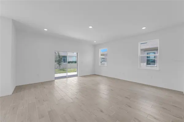 1666 MEADOWGROVE AVE, St Cloud, FL 34771