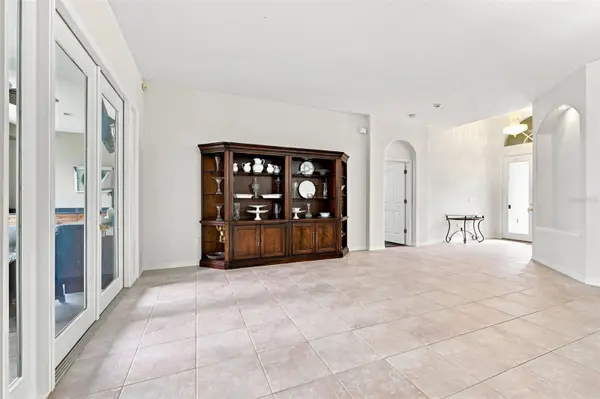 2103 BOOT LAKE CIR, Tampa, FL 33612