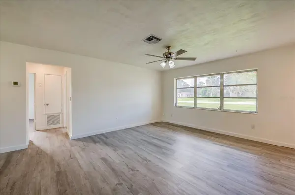 971 N WAYCROSS CIR, Deltona, FL 32725