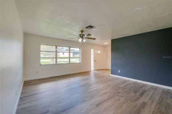 971 N WAYCROSS CIR, Deltona, FL 32725