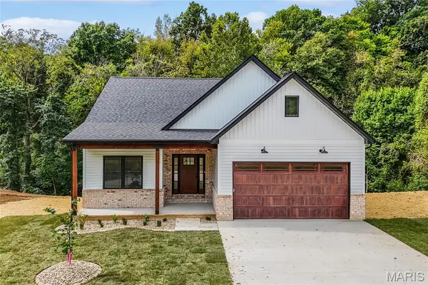 7903 Walker Meadows DR, Caseyville, IL 62232