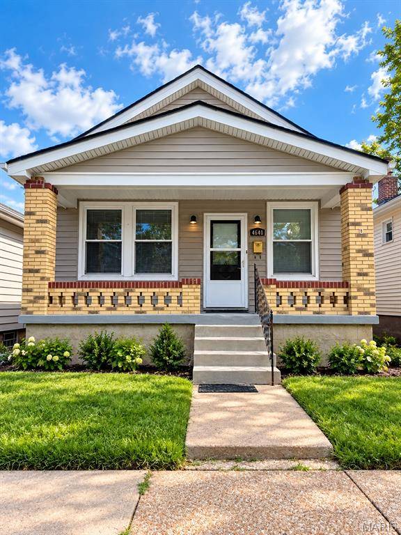 4640 Ray AVE, St Louis, MO 63116