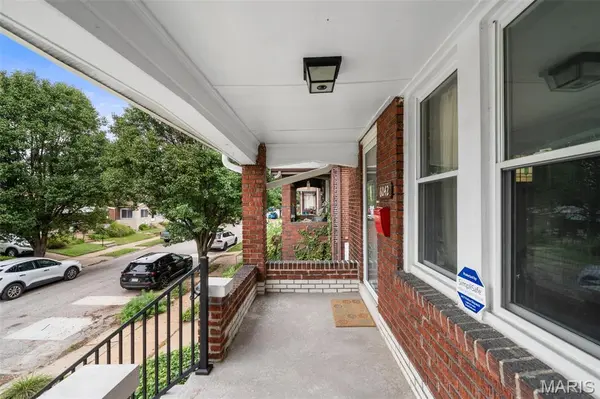 6042 Wanda AVE, St Louis, MO 63116
