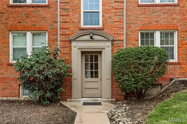 827 Westwood DR #3E, Clayton, MO 63105