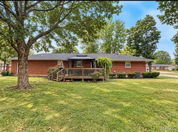 303 Carter ST, Farmington, MO 63640