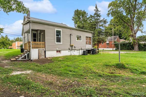 1214 Lebanon AVE, Belleville, IL 62221