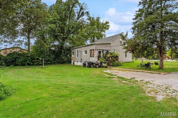 1214 Lebanon AVE, Belleville, IL 62221