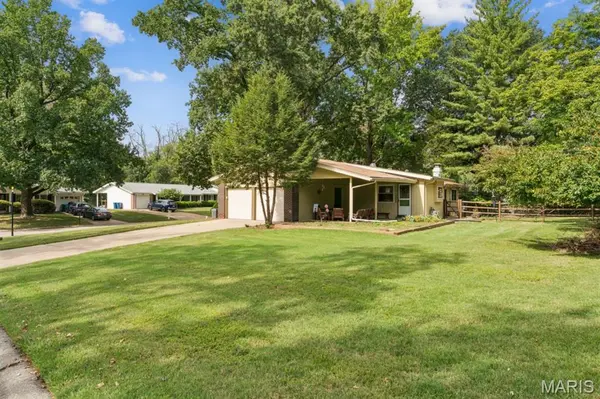 12801 Bellerive Estates DR, St Louis, MO 63141