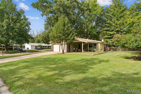 12801 Bellerive Estates DR, St Louis, MO 63141