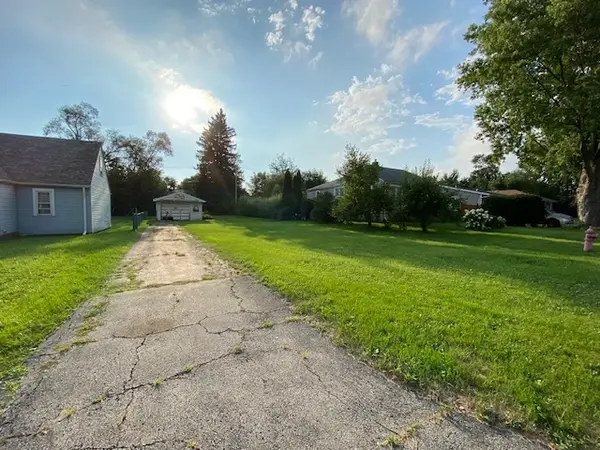 424 N Elmwood AVE, Wood Dale, IL 60191