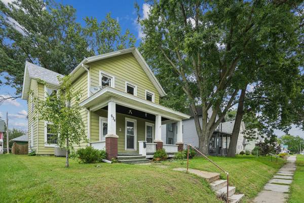 624 W 16th ST, Davenport, IA 52803