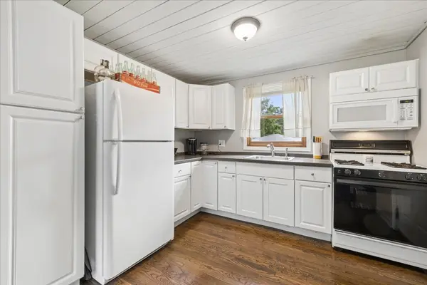 4809 E Wonder Lake RD, Wonder Lake, IL 60097