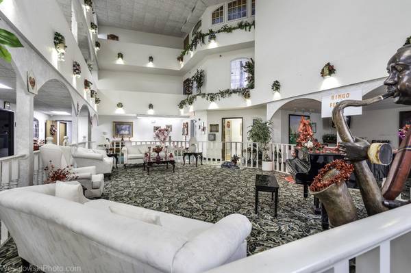 3305 SUNSET AVE #220, Waukegan, IL 60087