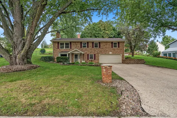 1522 25TH ST, Bettendorf, IA 52722